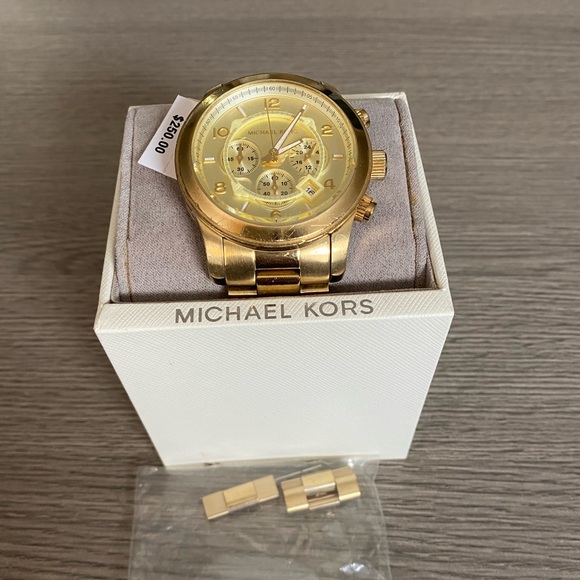 Accessories - Michael Kors Oversized boyfriend watch